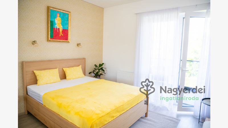 Debrecen, Egyetemváros, Lakás, tégla lakás  