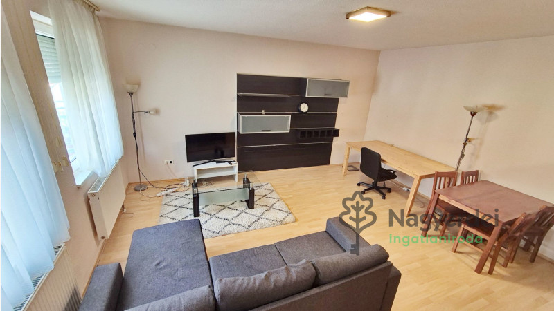 Debrecen, Belváros, Lakás, tégla lakás  