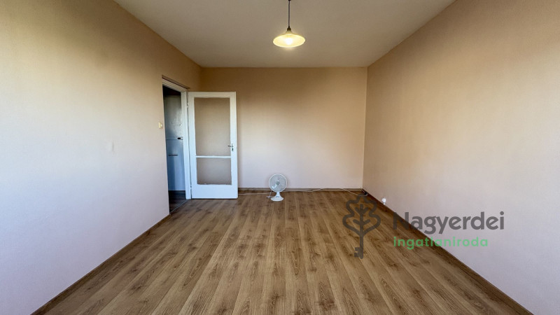 Debrecen, Libakert, Lakás, panel lakás  