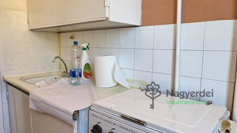 Debrecen, Libakert, Lakás, panel lakás  