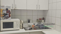 Debrecen, Vénkert, Üzlethelyiség, nem üzletközpontban  