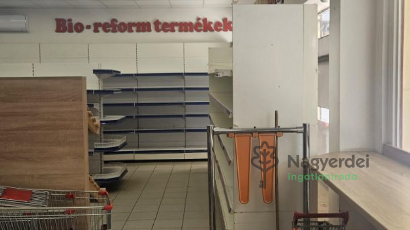 Debrecen, Vénkert, Üzlethelyiség, nem üzletközpontban  