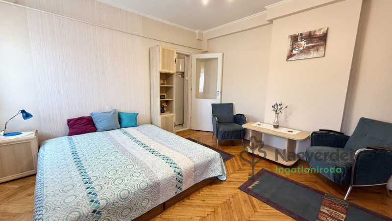 Debrecen, Belváros, Lakás, tégla lakás  