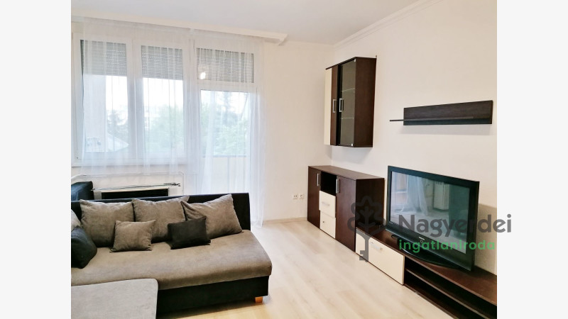 Debrecen, Sestakert, Lakás, tégla lakás  