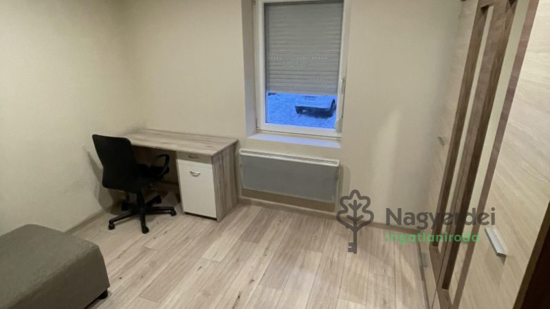 Debrecen, Dobozikert, Lakás, tégla lakás  