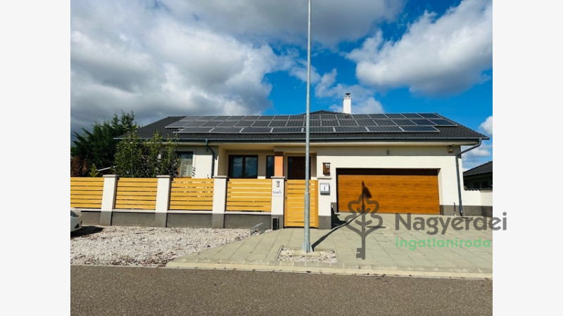 Debrecen, Józsa Liget lakópark, Ház, családi ház  