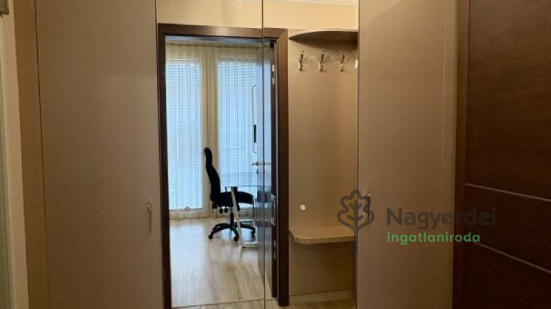 Debrecen, Belváros, Lakás, tégla lakás  