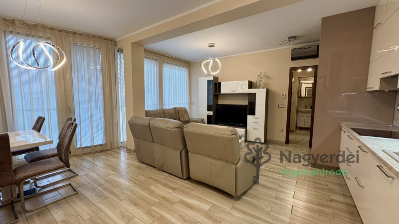 Debrecen, Belváros, Lakás, tégla lakás  