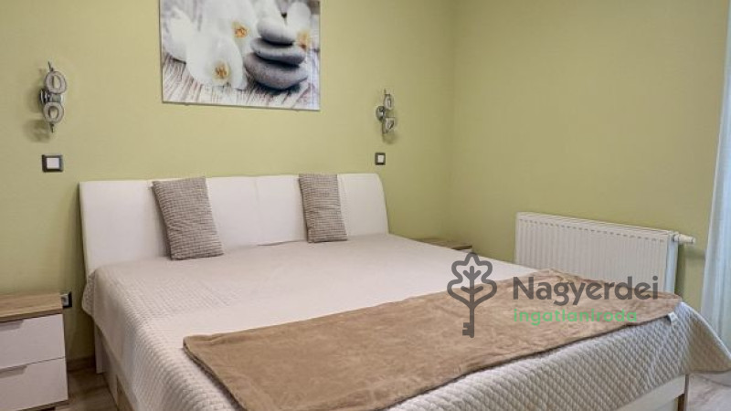 Debrecen, Belváros, Lakás, tégla lakás  