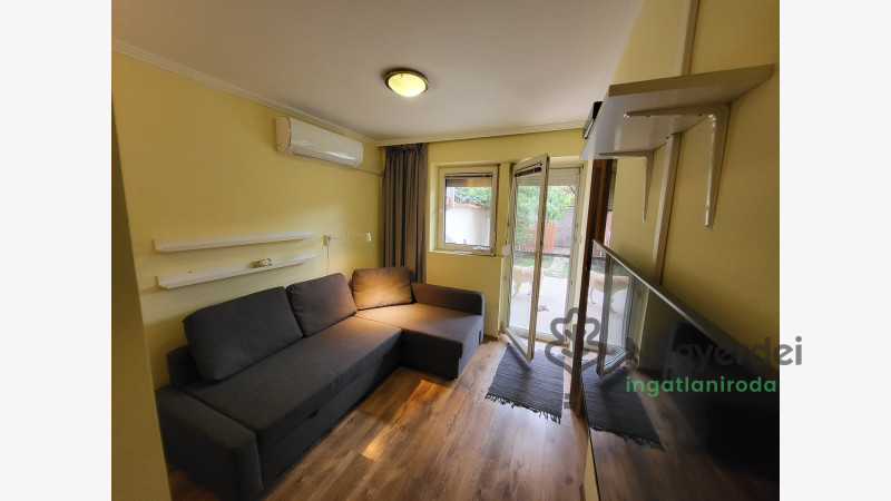 Debrecen, Nagyerdőalja, Ház, sorház  