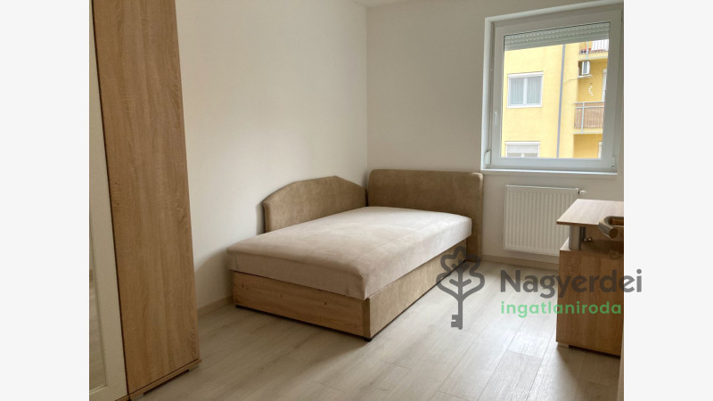 Debrecen, Ispotály, Lakás, tégla lakás  