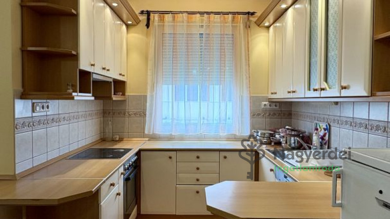 Debrecen, Sestakert, Lakás, tégla lakás  
