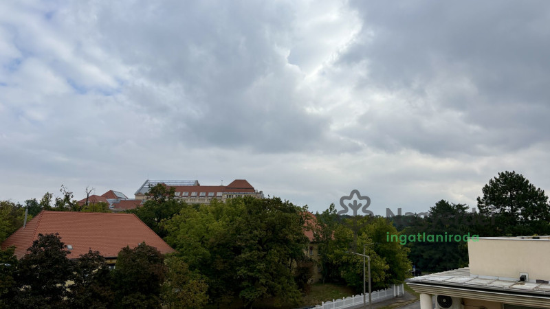 Debrecen, Sestakert, Lakás, tégla lakás  