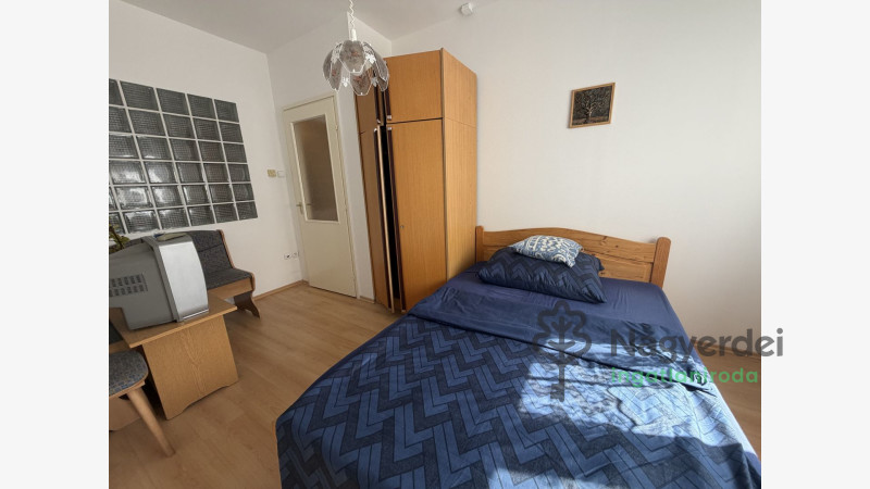 Hajdúszoboszló, Lakás, tégla lakás  