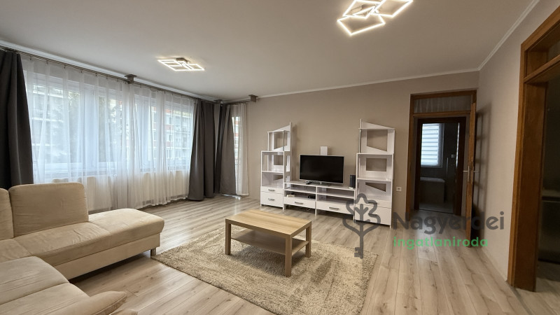 Debrecen, Sestakert, Lakás, tégla lakás  
