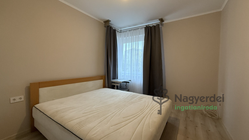 Debrecen, Sestakert, Lakás, tégla lakás  