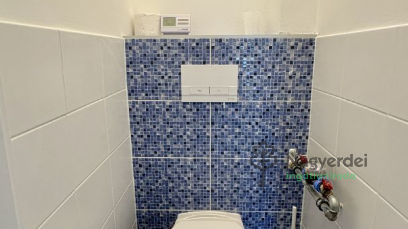 Debrecen, Nagyerdő, Lakás, tégla lakás  