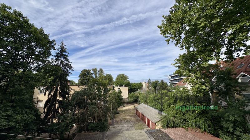 Debrecen, Nagyerdő, Lakás, tégla lakás  