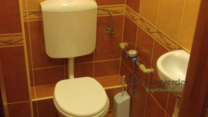 Debrecen, Dobozikert, Lakás, tégla lakás  