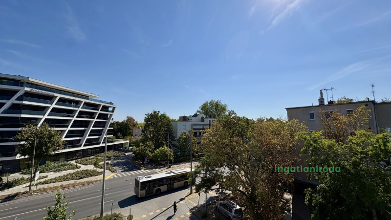 Debrecen, Sestakert, Lakás, tégla lakás  
