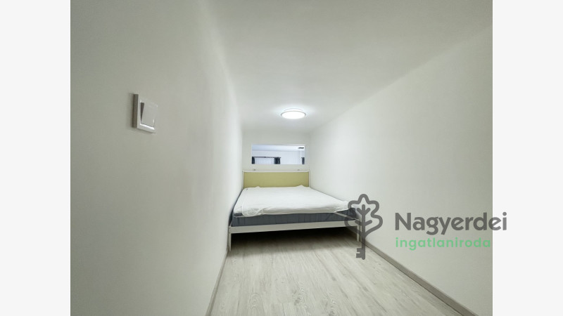 Debrecen, Belváros, Lakás, tégla lakás  