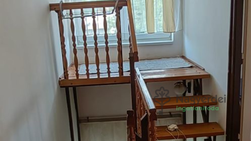 Debrecen, Nagyerdő, Lakás, tégla lakás  
