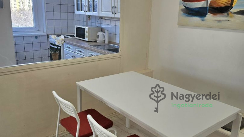 Debrecen, Sestakert, Lakás, panel lakás  