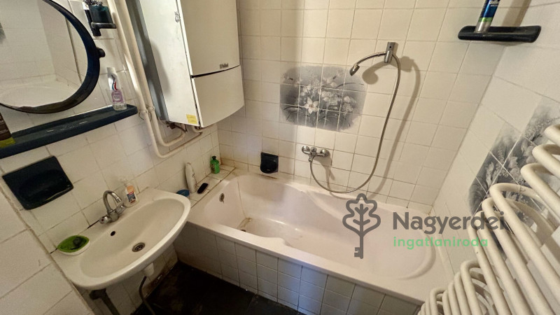 Debrecen, Sestakert, Lakás, tégla lakás  