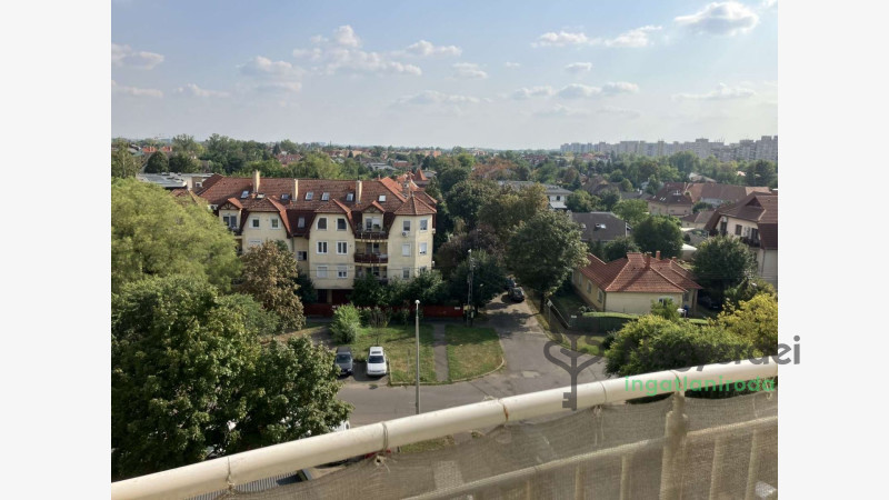 Debrecen, Széchenyikert, Lakás, tégla lakás  