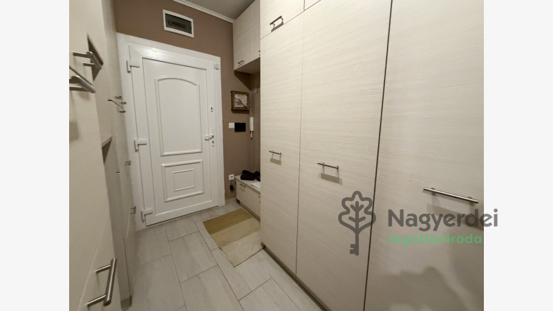 Debrecen, Füredi lakópark, Lakás, tégla lakás  