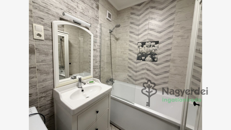 Debrecen, Füredi lakópark, Lakás, tégla lakás  