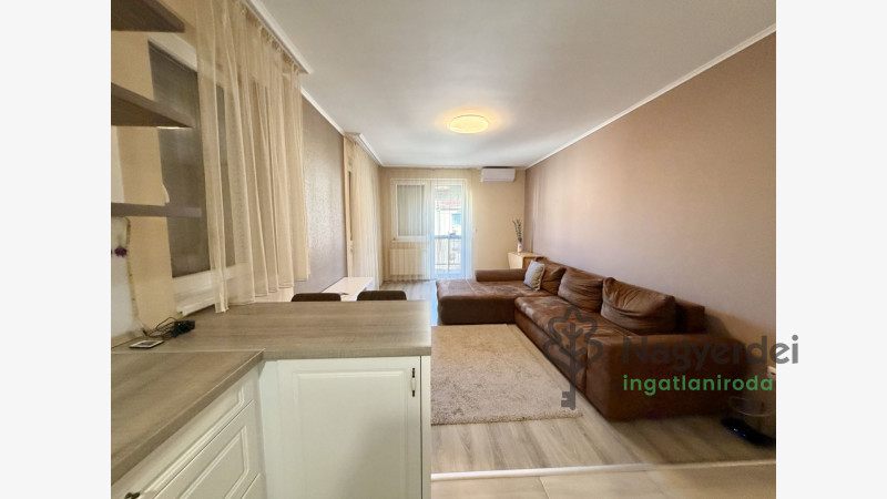 Debrecen, Füredi lakópark, Lakás, tégla lakás  