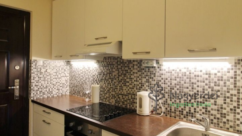 Debrecen, Sestakert, Lakás, panel lakás  