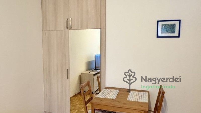 Debrecen, Sestakert, Lakás, tégla lakás  