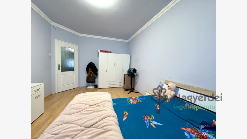 Debrecen, Újkert, Lakás, tégla lakás  