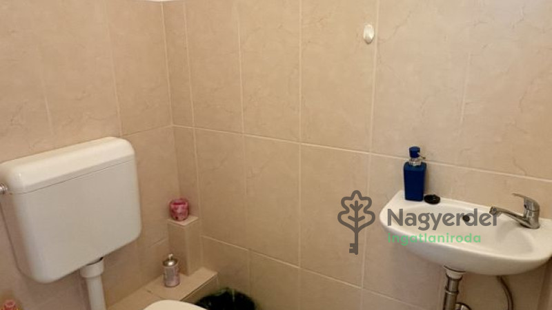 Debrecen, Sestakert, Lakás, tégla lakás  