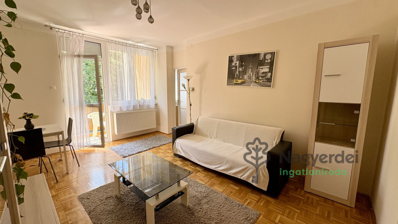 Debrecen, Sestakert, Lakás, tégla lakás  