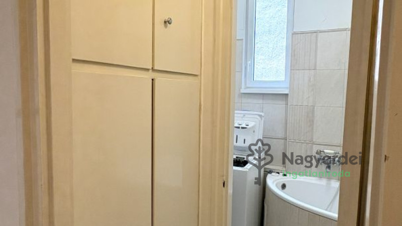 Debrecen, Sestakert, Lakás, tégla lakás  