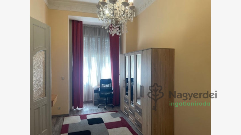 Debrecen, Belváros, Lakás, tégla lakás  