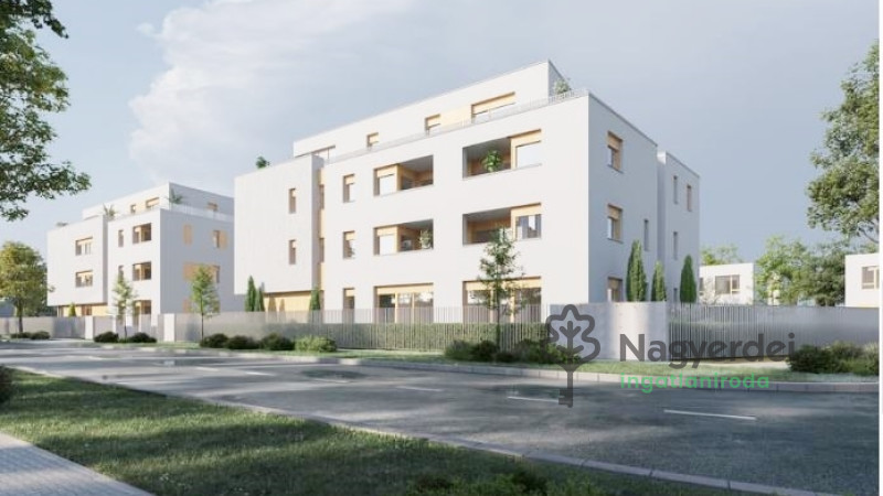 Debrecen, Postakert, Lakás, tégla lakás  