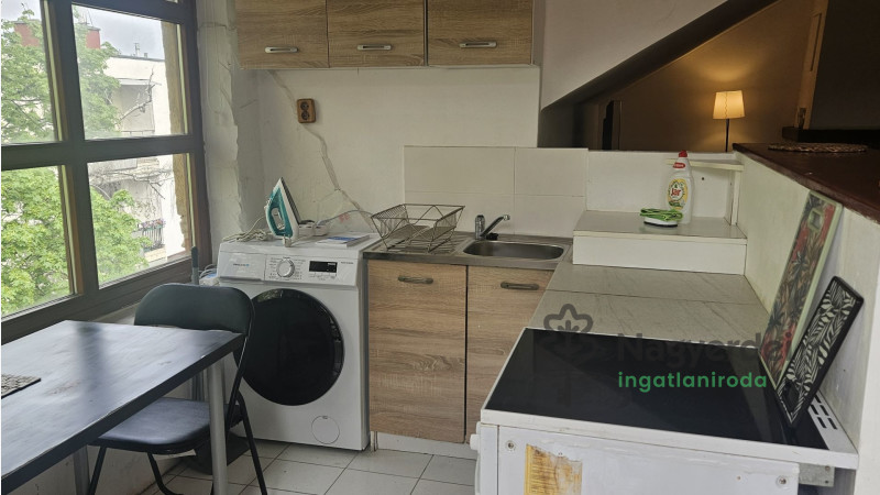 Debrecen, Egyetemváros, Lakás, tégla lakás  