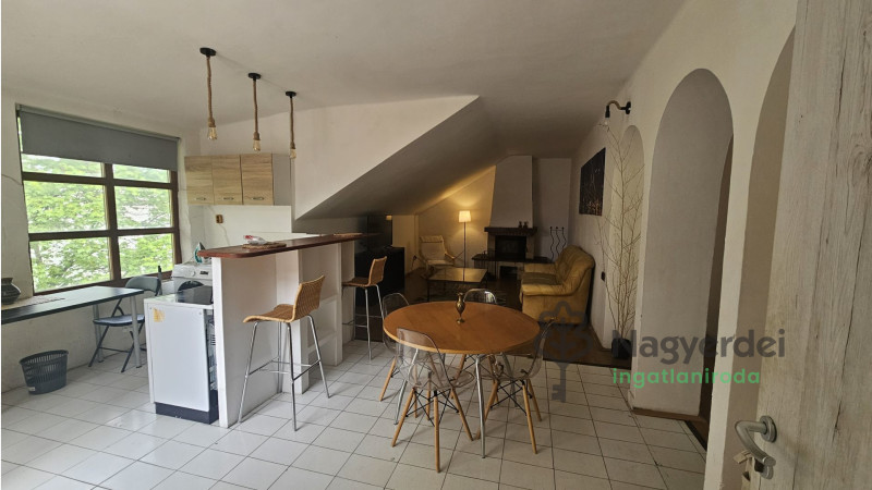 Debrecen, Egyetemváros, Lakás, tégla lakás  