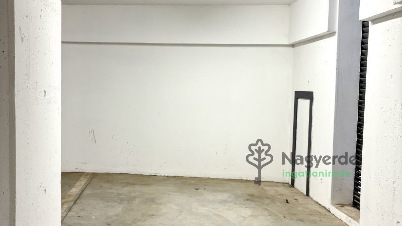 Debrecen, Belváros, Garázs, teremgarázs  