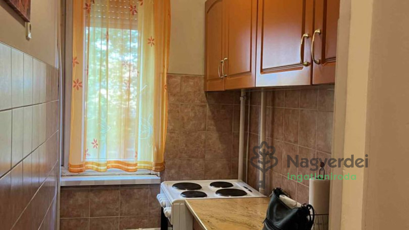 Debrecen, Vénkert, Lakás, panel lakás  