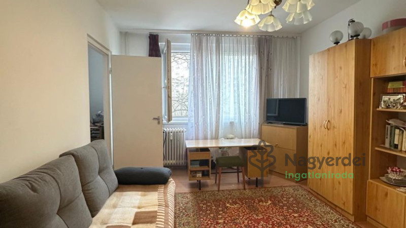 Debrecen, Dobozikert, Lakás, panel lakás  