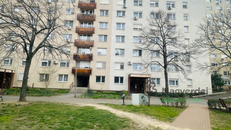 Debrecen, Dobozikert, Lakás, panel lakás  