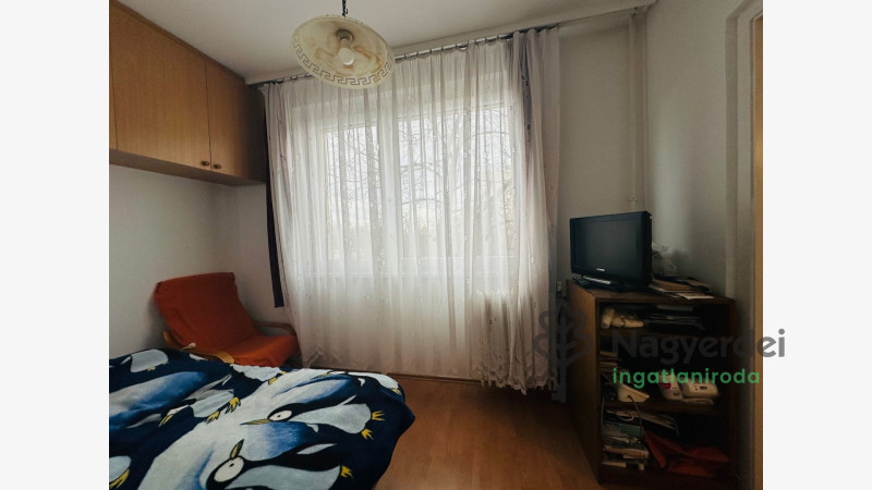 Debrecen, Dobozikert, Lakás, panel lakás  