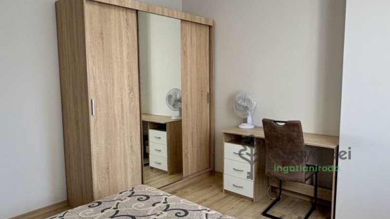 Debrecen, Belváros, Lakás, tégla lakás  
