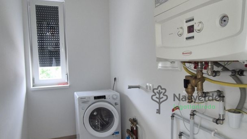 Debrecen, Hatvan utcai kert, Ház, ikerház  