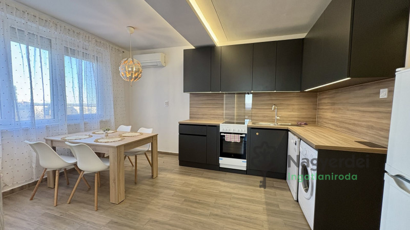 Debrecen, Újkert, Lakás, panel lakás  